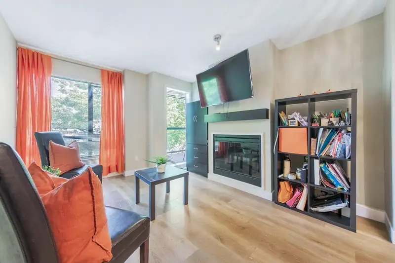 334 10838 CITY PARKWAY - photo 4 of 29