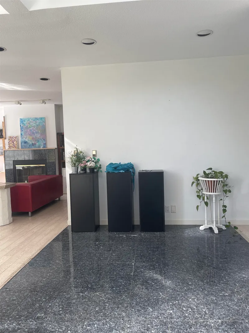 757 W 52ND AVENUE - photo 3 of 6