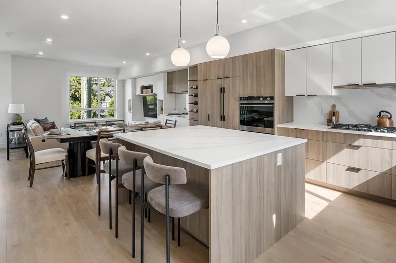 18 5993 143 STREET - photo 4 of 25