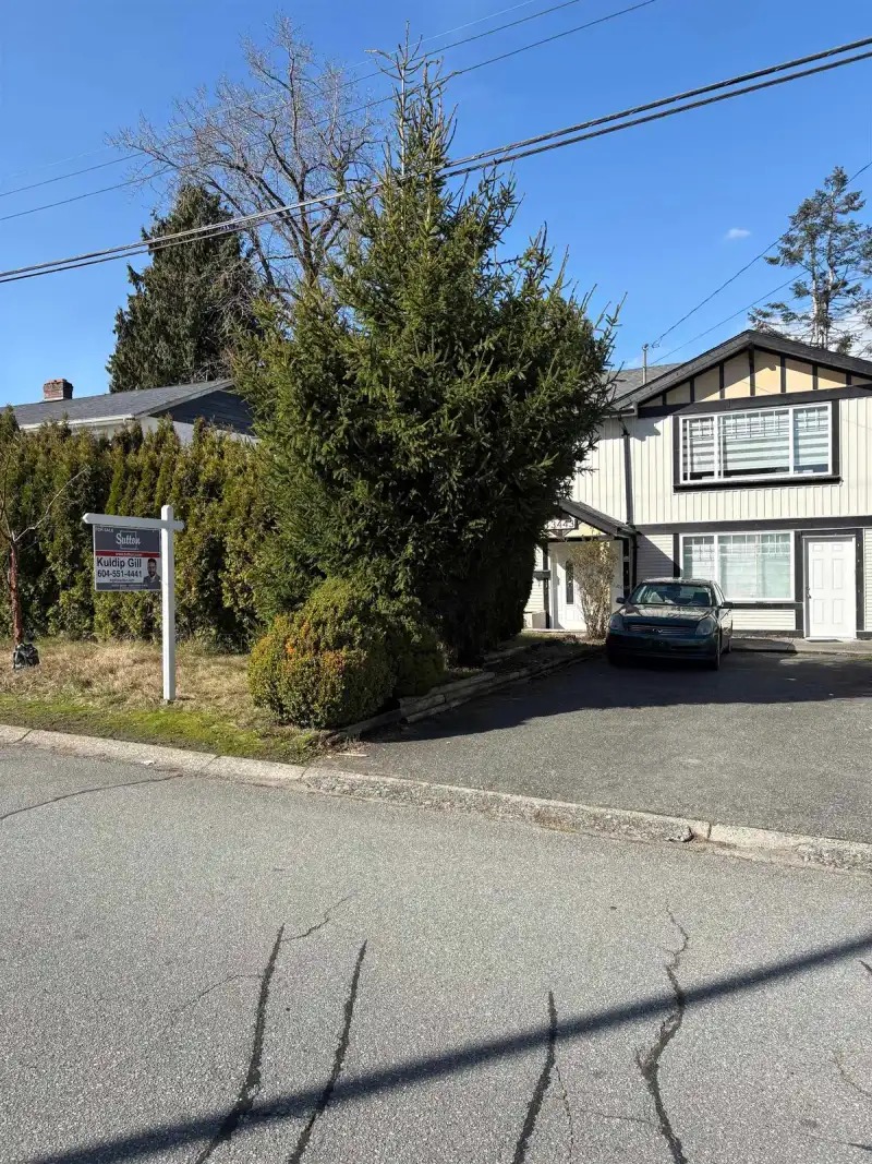 13443 91 AVENUE - photo 1 of 1