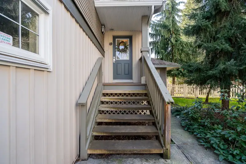 49 6651 203 STREET - photo 4 of 39