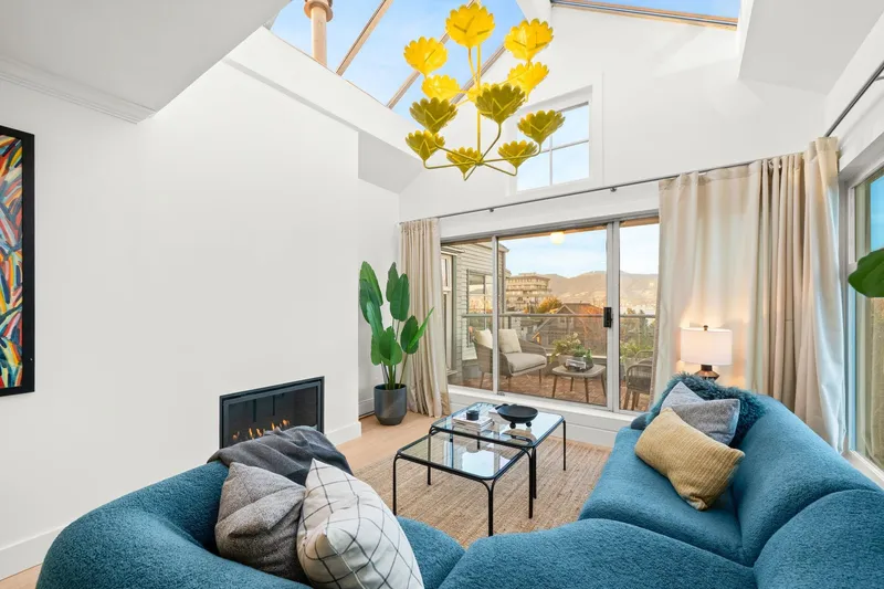 409 2250 W 3RD AVENUE - photo 3 of 25