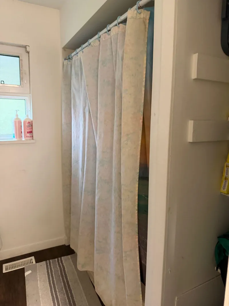 8144 111B STREET - photo 4 of 25