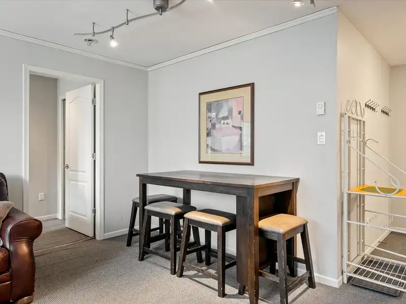 215 4314 MAIN STREET - photo 4 of 20