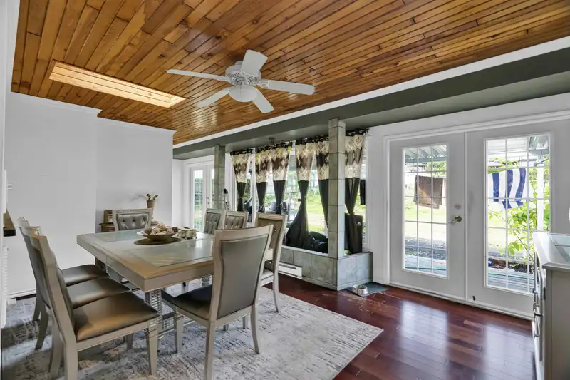 12921 SOUTHRIDGE DRIVE - photo 3 of 27