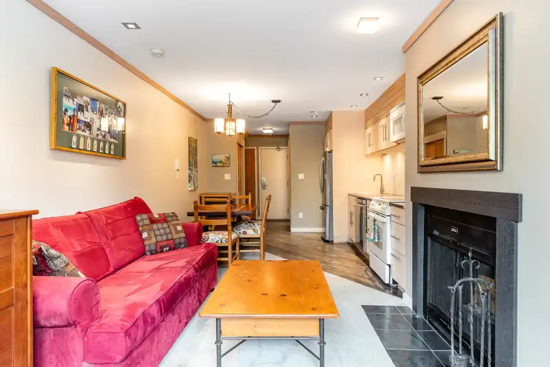 105 2021 KAREN CRESCENT - photo 2 of 27
