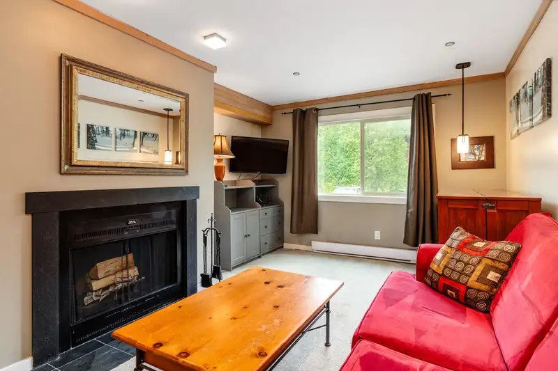 105 2021 KAREN CRESCENT - photo 3 of 27