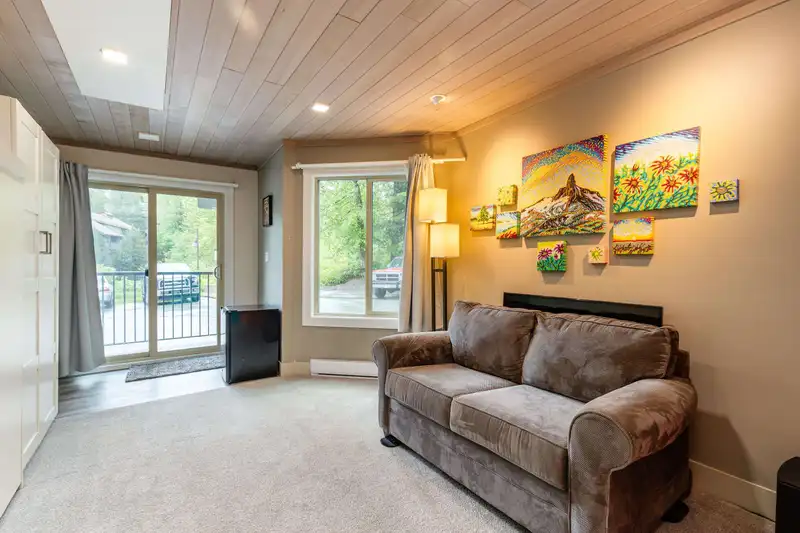 105 2021 KAREN CRESCENT - photo 4 of 27