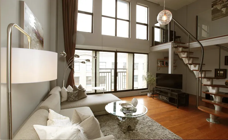 511 22 E CORDOVA STREET - photo 1 of 25