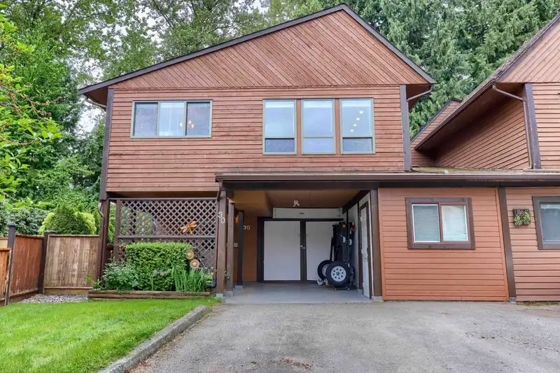 30 2719 ST. MICHAEL STREET - photo 1 of 25