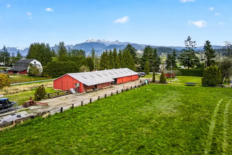 15023 HARRIS ROAD - photo 2 of 40