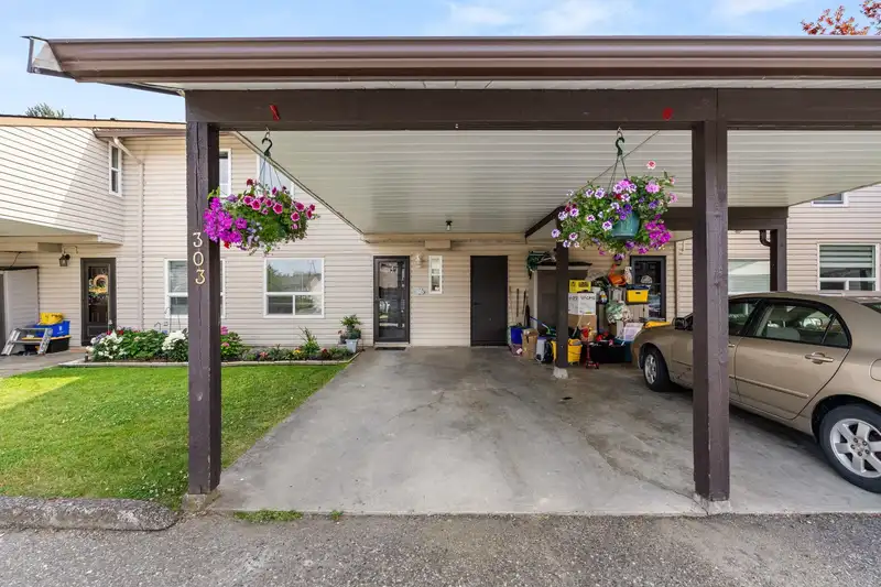 303 27411 28 AVENUE - photo 4 of 32