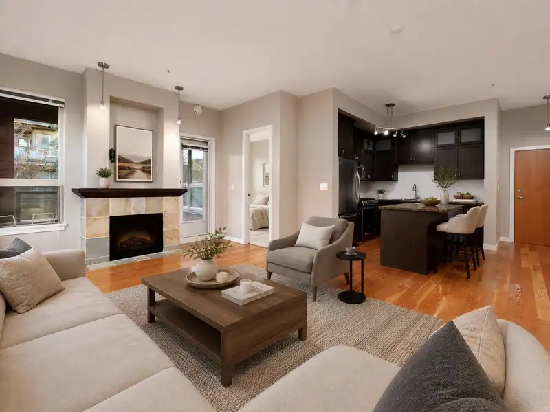 209 240 SALTER STREET - photo 2 of 14