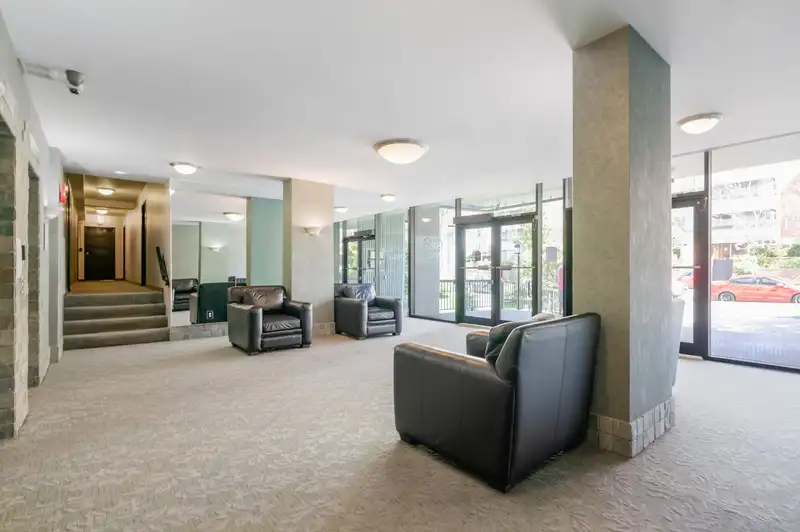1703 1330 HARWOOD STREET - photo 2 of 39