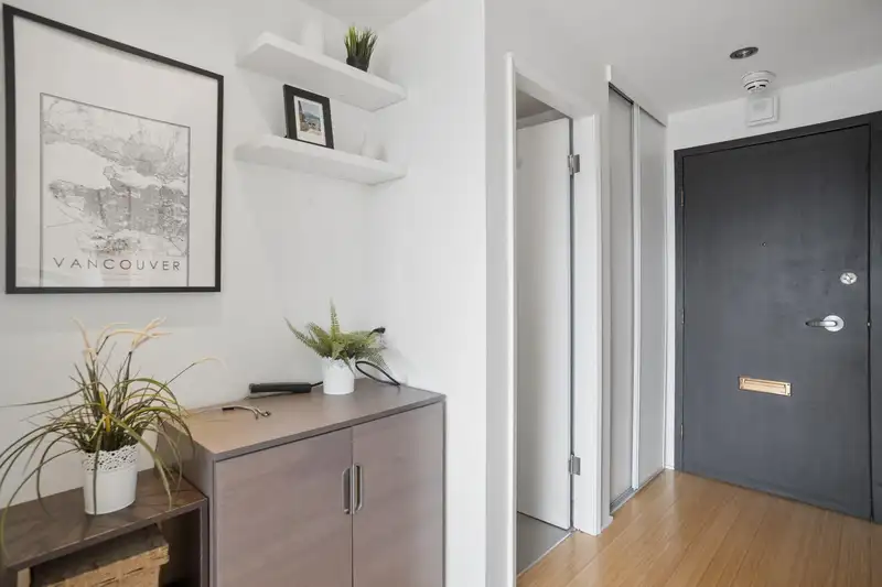 1703 1330 HARWOOD STREET - photo 3 of 39