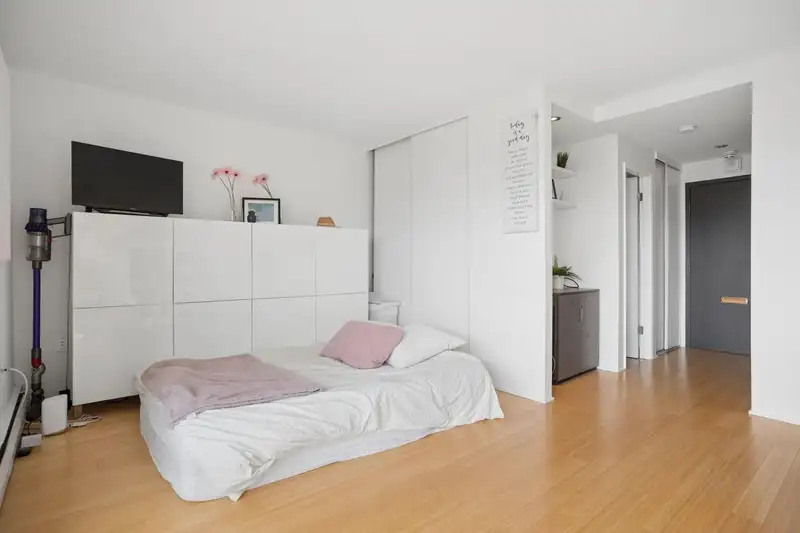 1703 1330 HARWOOD STREET - photo 4 of 39