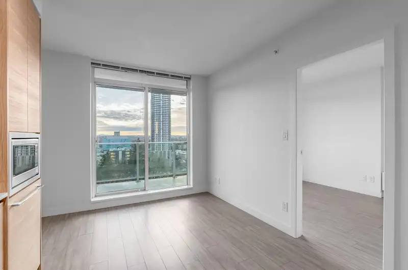 1112 13655 FRASER HIGHWAY - photo 2 of 24