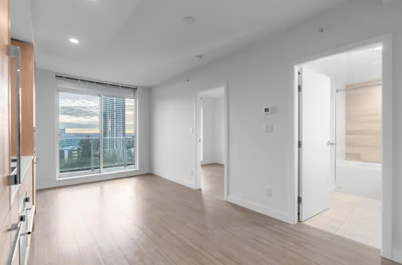 1112 13655 FRASER HIGHWAY - photo 3 of 24