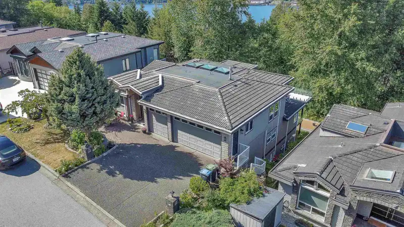 13 SHORELINE CIRCLE - photo 1 of 40
