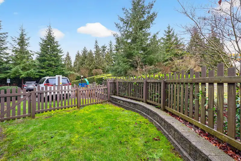 17 18211 70 AVENUE - photo 4 of 34