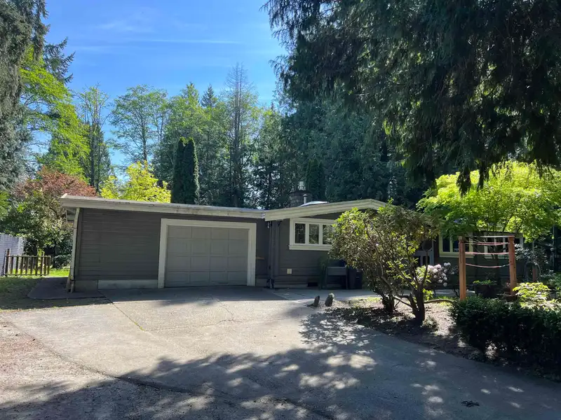 12564 24 AVENUE - photo 2 of 8
