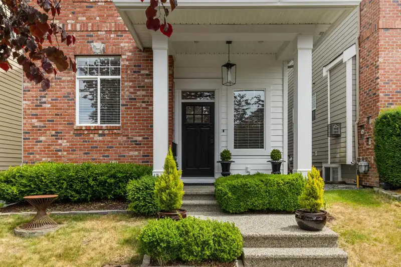 3444 148 STREET - photo 2 of 37