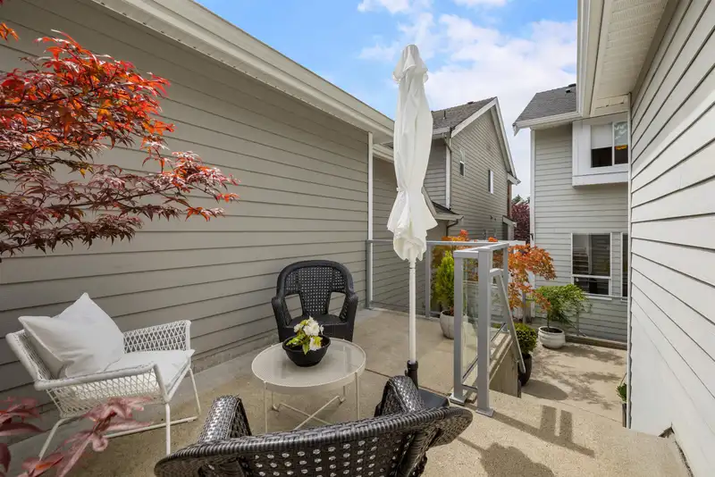 3444 148 STREET - photo 4 of 37