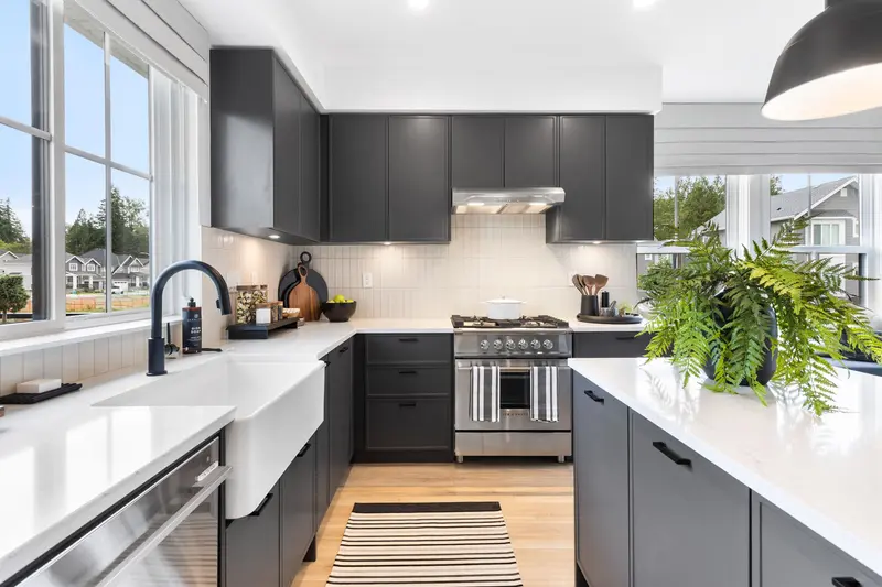 60 7918 204B STREET - photo 3 of 25