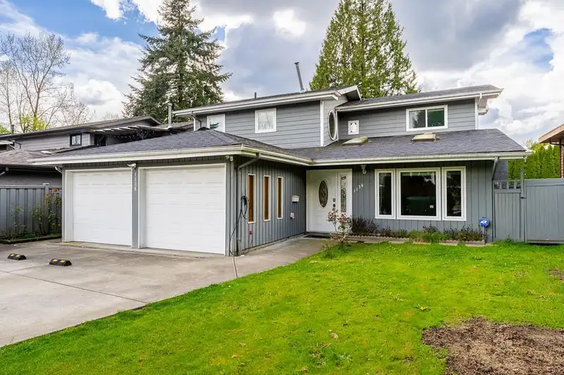 1136 LANSDOWNE DRIVE - photo 1 of 37