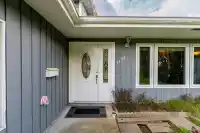 1136 LANSDOWNE DRIVE - thumbnail 2