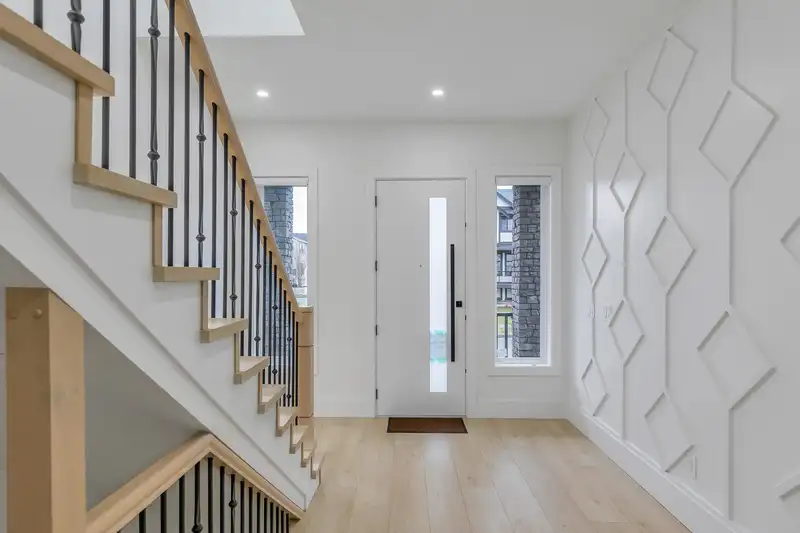 8699 MACHELL STREET - photo 3 of 34