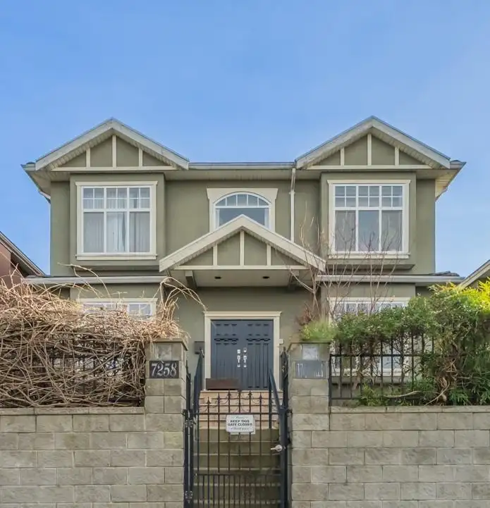 7258 VICTORIA DRIVE - photo 1 of 26