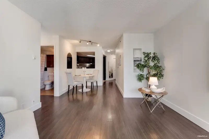 507 789 DRAKE STREET - photo 3 of 27