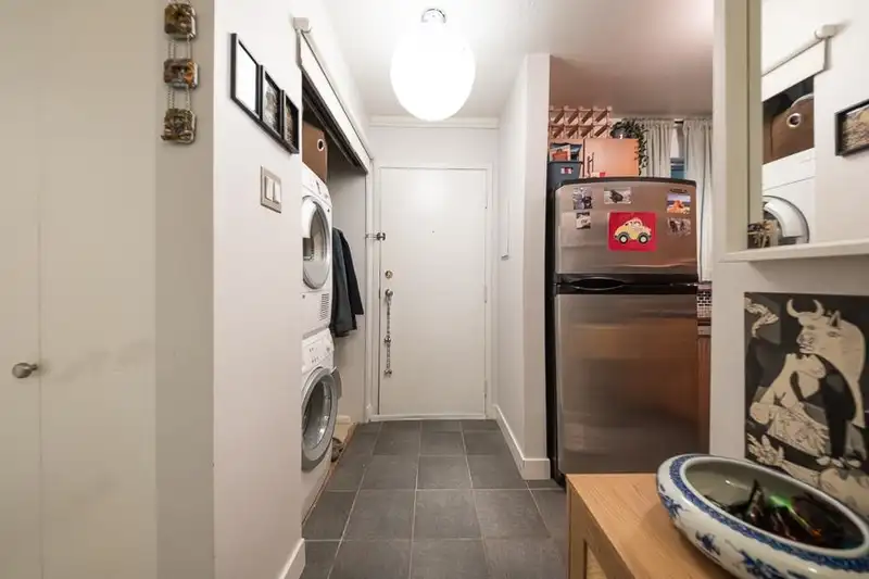 209 1345 COMOX STREET - photo 4 of 14