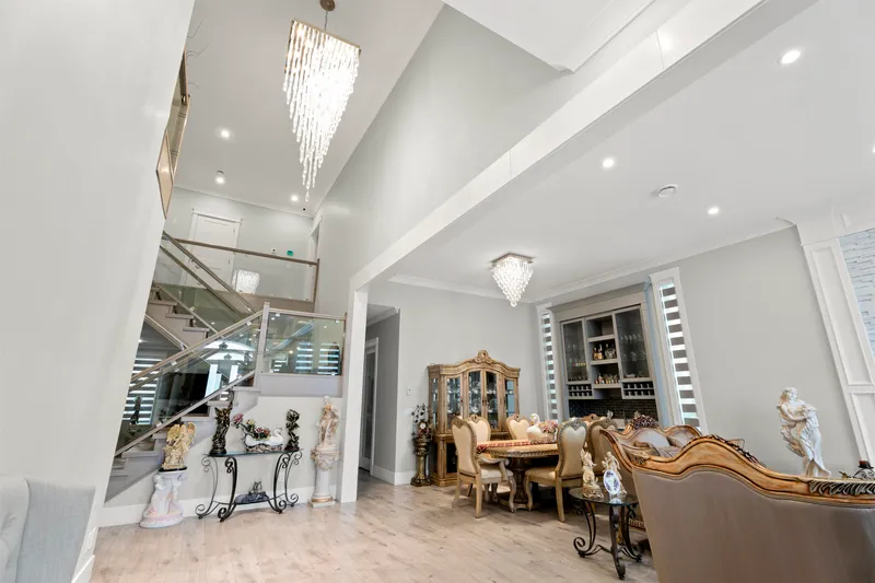 7615 148 STREET - photo 4 of 25