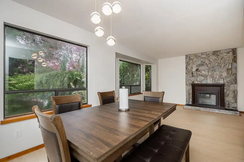 6578 130A STREET - photo 1 of 40