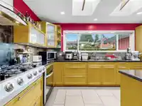 712 SHAW AVENUE - thumbnail 7