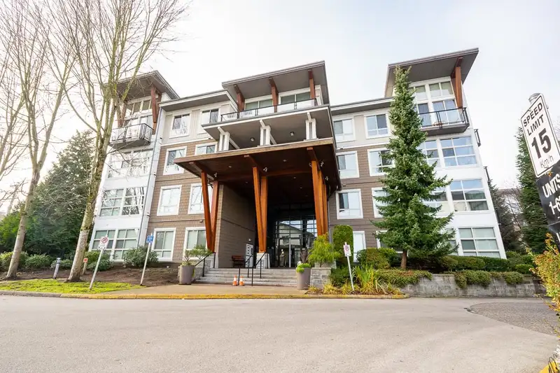 427 6628 120 STREET - photo 1 of 38
