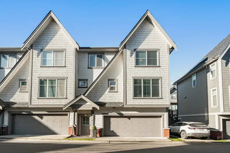 58 8217 204B STREET - photo 1 of 32