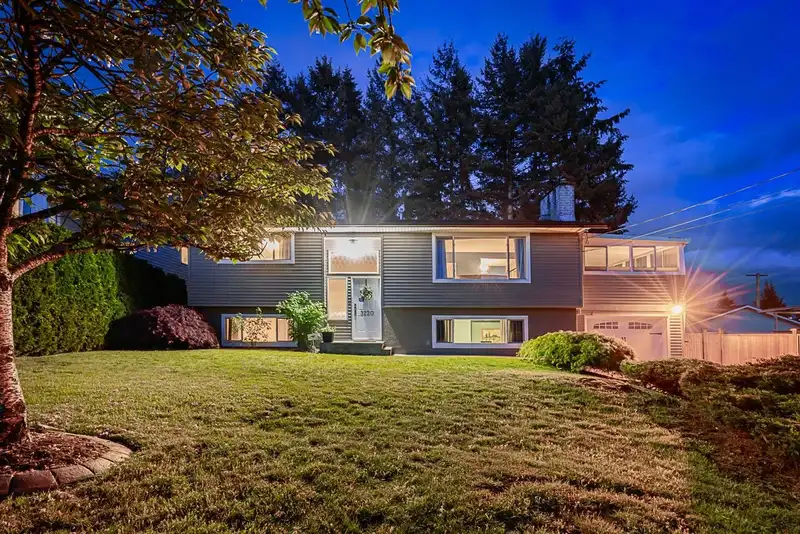 3220 275 STREET - photo 1 of 33