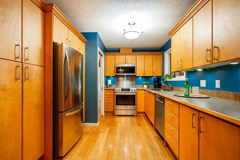 3220 275 STREET - photo 3 of 33