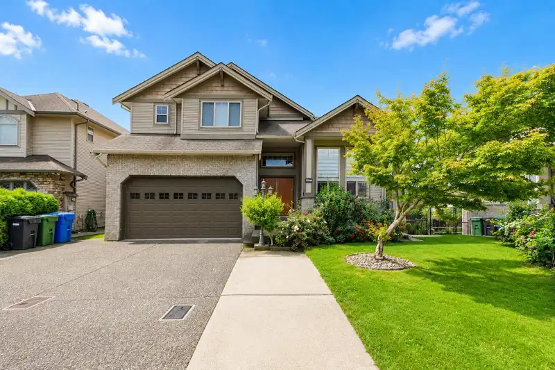 30546 SAPPHIRE PLACE - photo 1 of 40