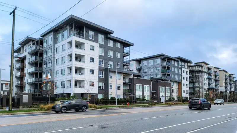 A305 20834 80 AVENUE - photo 1 of 28