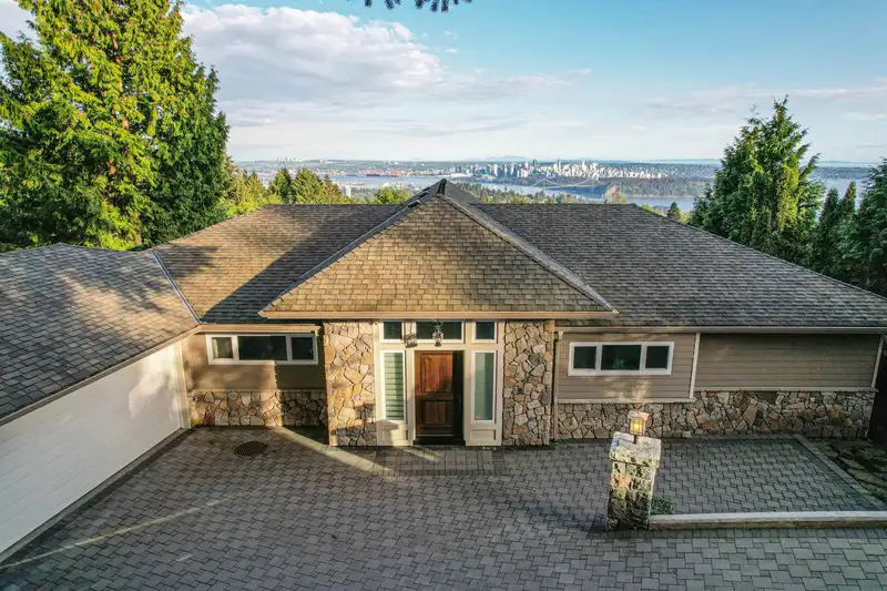 1371 BURNSIDE ROAD - photo 1 of 38