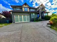 6898 177 STREET - thumbnail 1