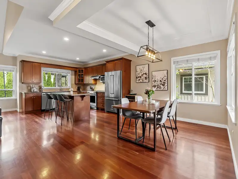 51 8717 159 STREET - photo 3 of 40