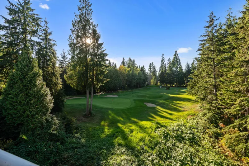 401 1281 PARKGATE AVENUE - photo 2 of 25