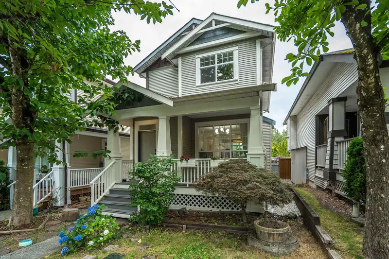 10295 243A STREET - photo 4 of 40