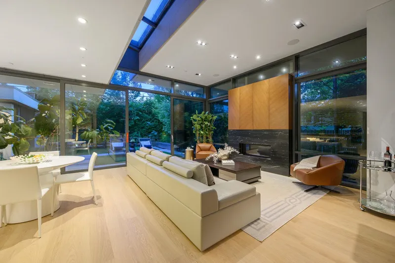 4988 CHANCELLOR BOULEVARD - photo 2 of 25