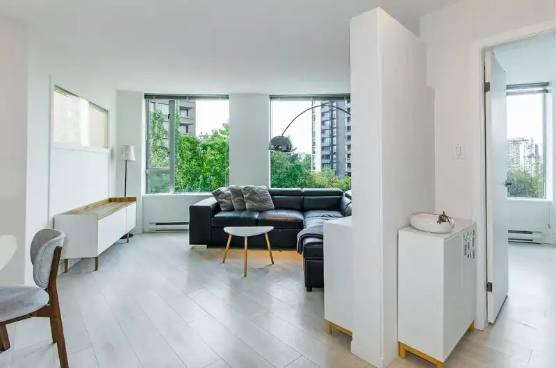 606 1277 NELSON STREET - photo 3 of 25